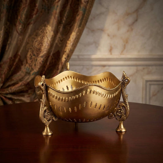 Discover the Luxurious Antique Victorian Brass Fruit Bowl That Turns Your Dining Table into a Statement of Elegance Every USA Home Craves