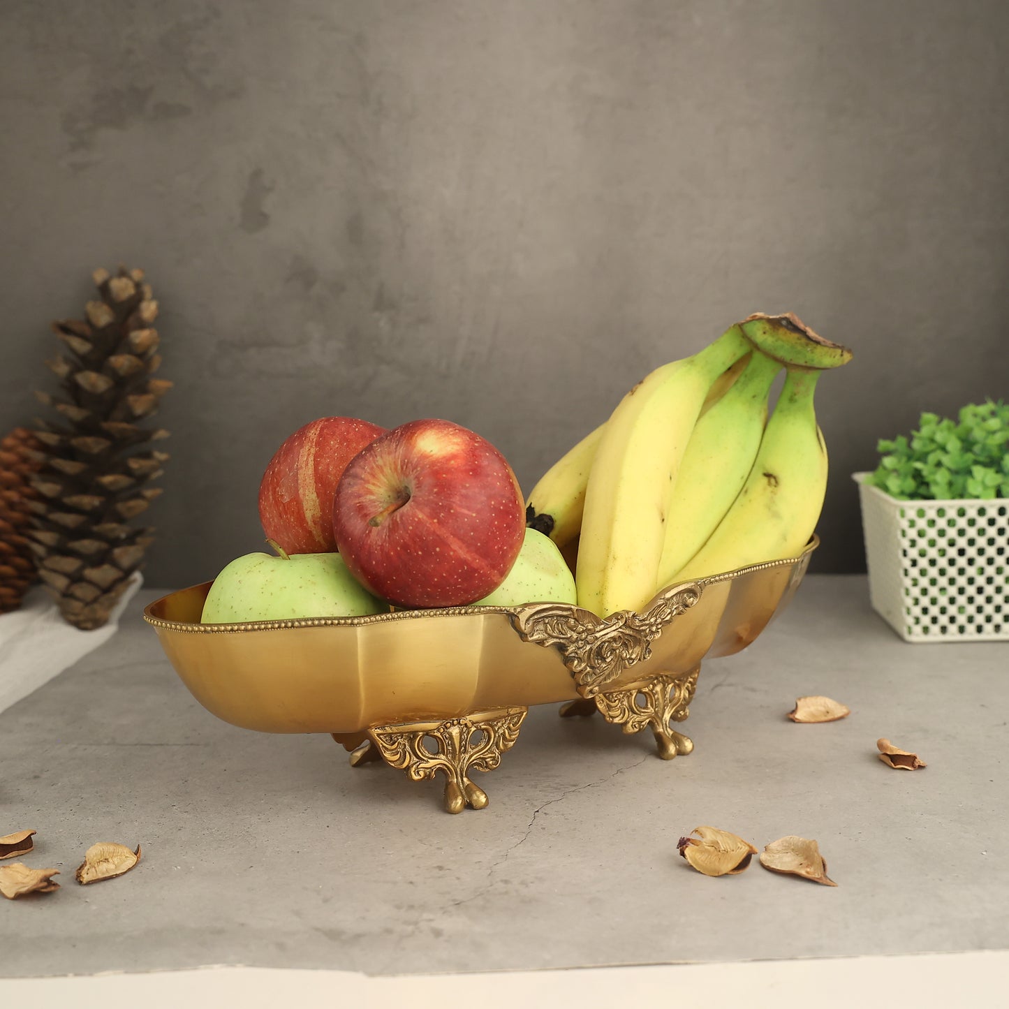 Antique Brass Serving Tray: Handcrafted Luxury Table Centerpiece