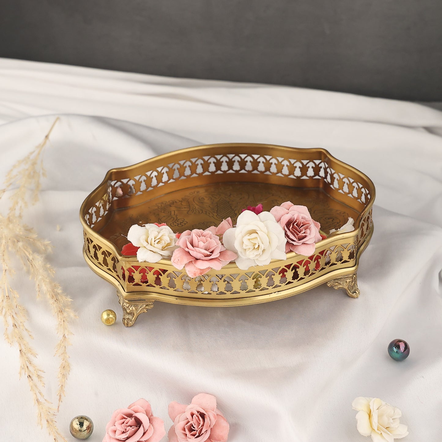 Luxury Vintage Brass Oval Serving Tray – Luxury Decorative Serving Centerpiece