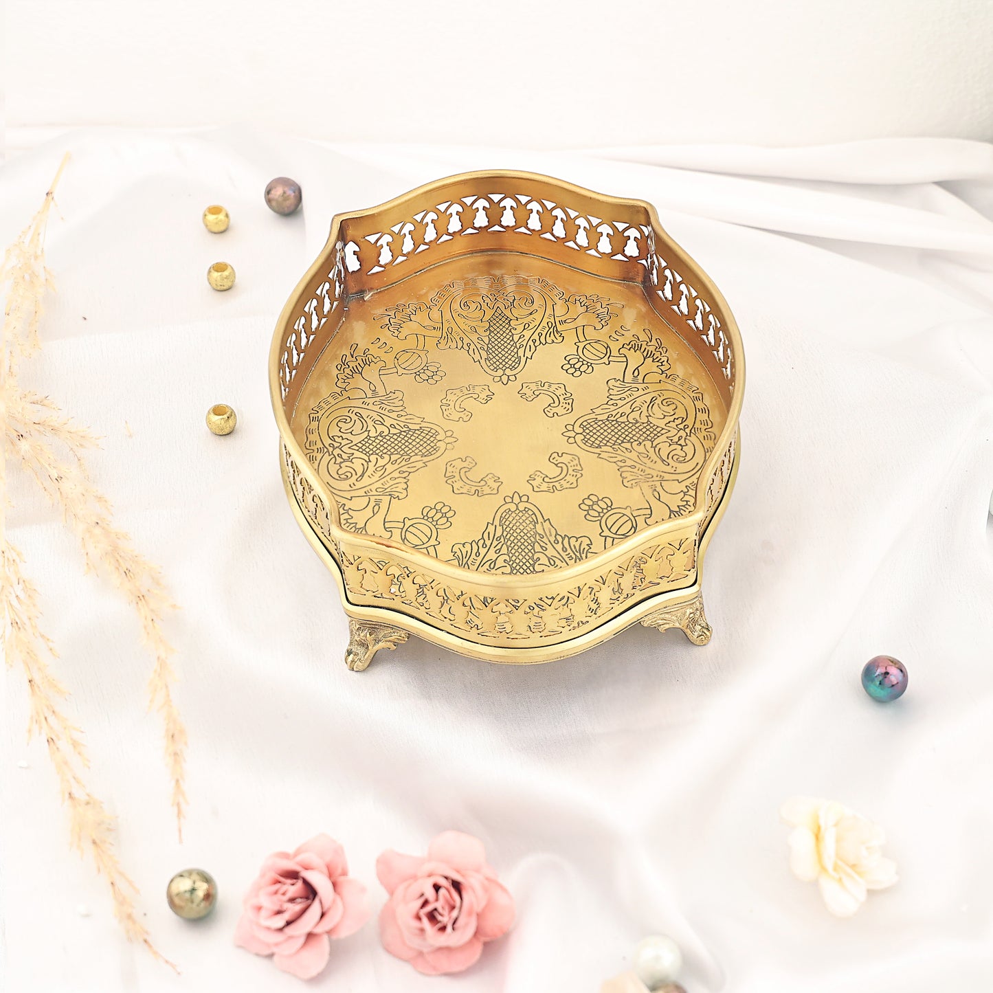 Luxury Vintage Brass Oval Serving Tray – Luxury Decorative Serving Centerpiece