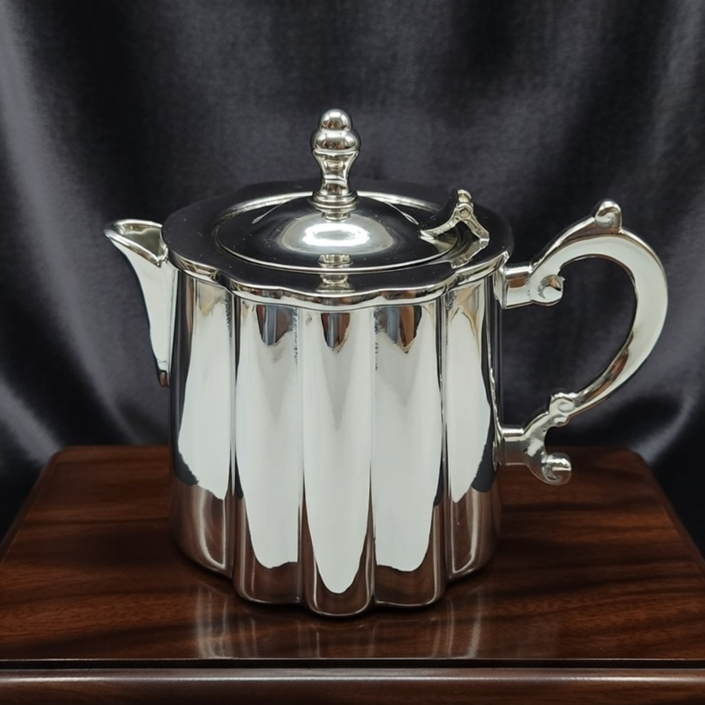 Royal English Silver Tea & Coffee Set – Victorian Inspired Silver Plated Serving Set with Tray for Luxury Home Décor & Premium Gifting