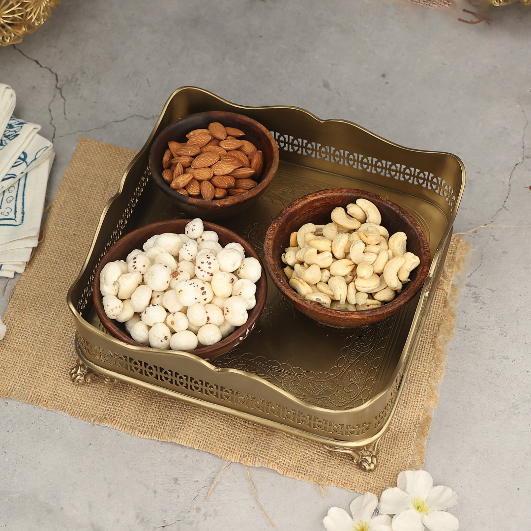 Brass Serving Tray – Elegant Wedding Centerpiece & Table Décor