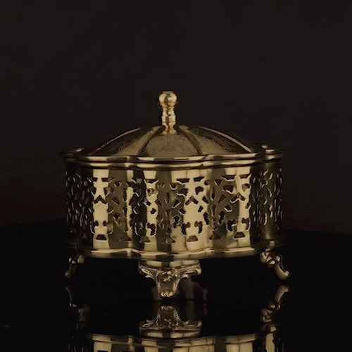 Vintage Brass Box – Handcrafted Elegance for Your Treasures